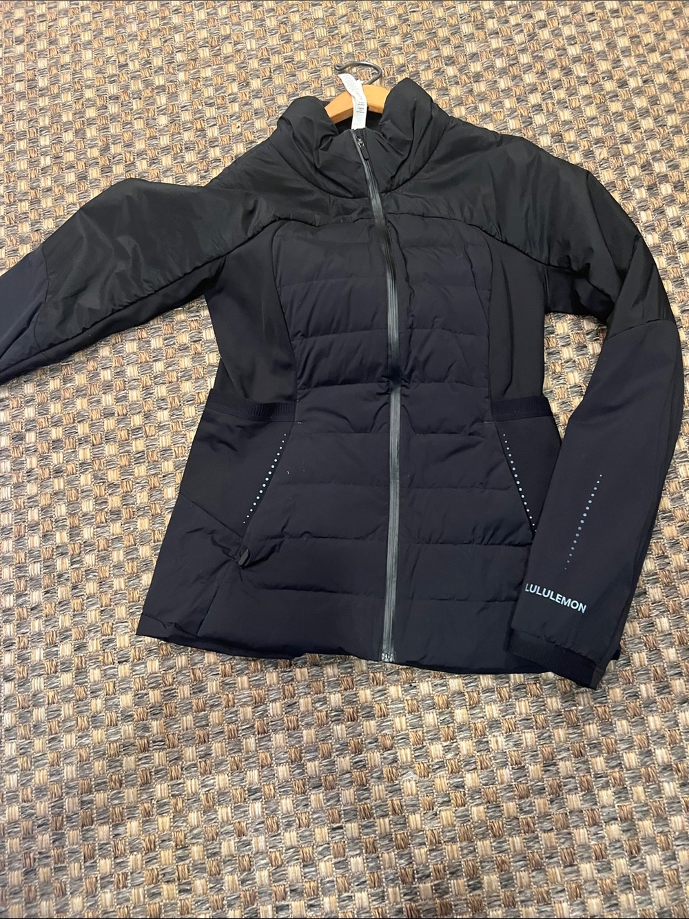 lululemon athletica Black Quilted Hybrid Puffer Jacket size 12 lots of pocket’s